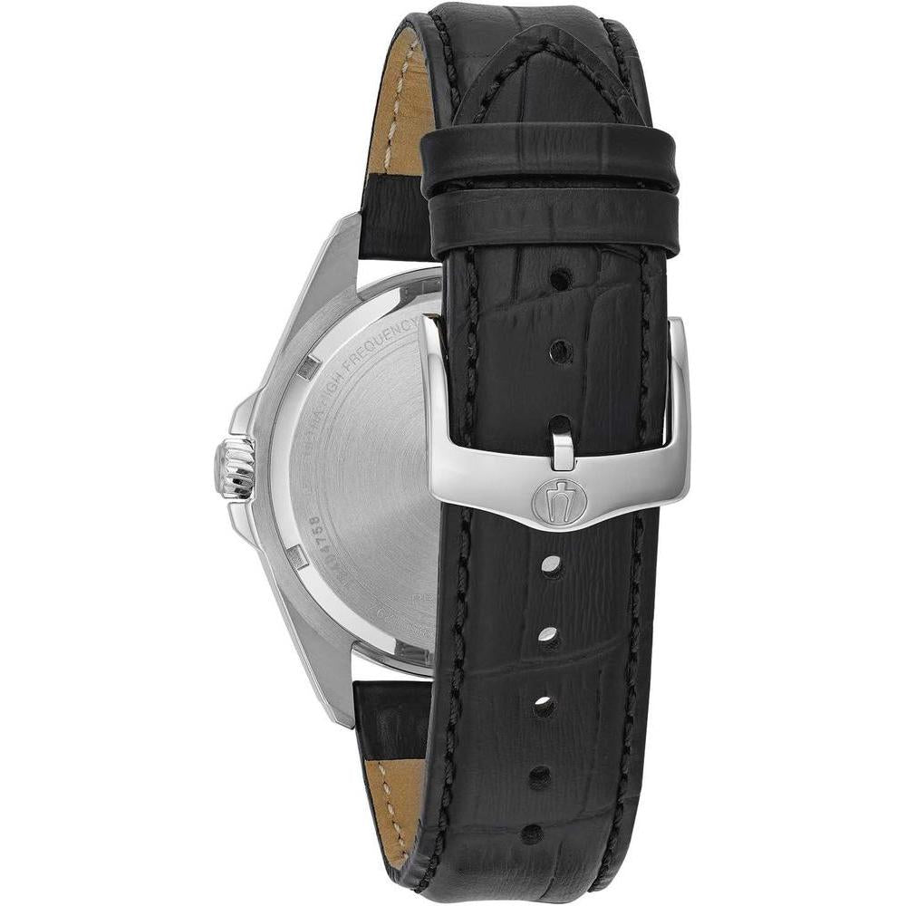 Bulova reloj de cuarzo de acero inoxidable y piel negra, diseño elegante con caja azul y funciones de calendario