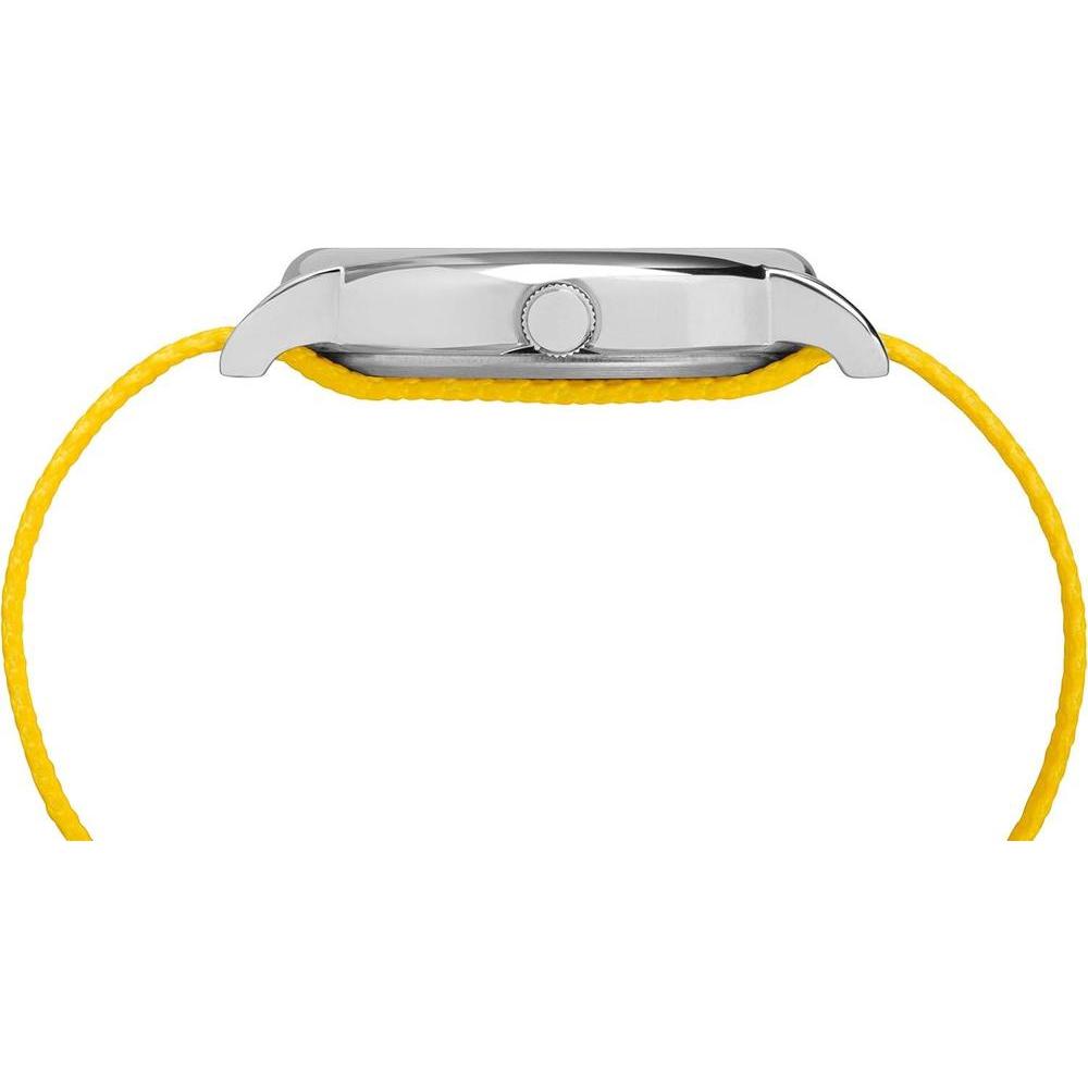 Timex x Peanuts Reloj Unisex Weekender con correa ajustable de nailon, esfera de Charlie Brown y luz nocturna Indiglo