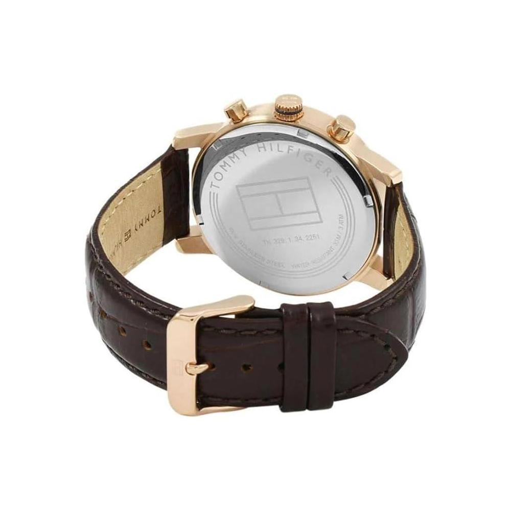 Tommy Hilfiger 1791399, reloj deportivo analógico con movimiento de cuarzo, esfera azul y correa marrón para hombre