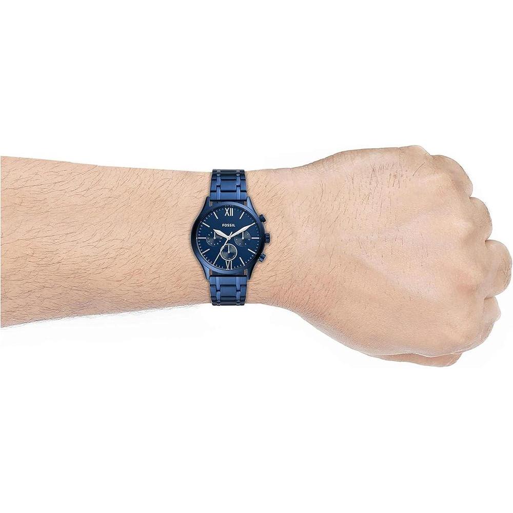 Reloj Fenmore de acero inoxidable azul marino con función múltiple y diseño moderno