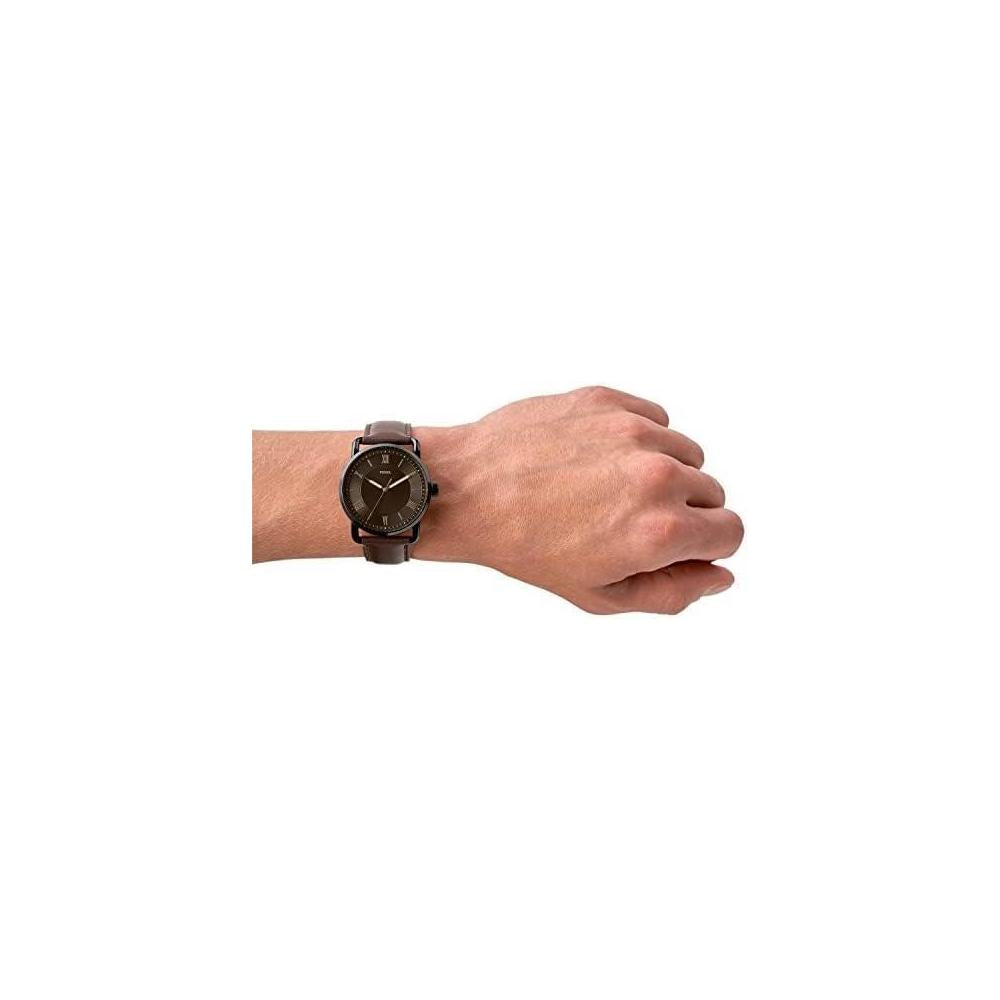 Reloj Fossil Copeland para hombre, acero inoxidable y cuero, movimiento de cuarzo con esfera negra e índices romanos, resistente al agua