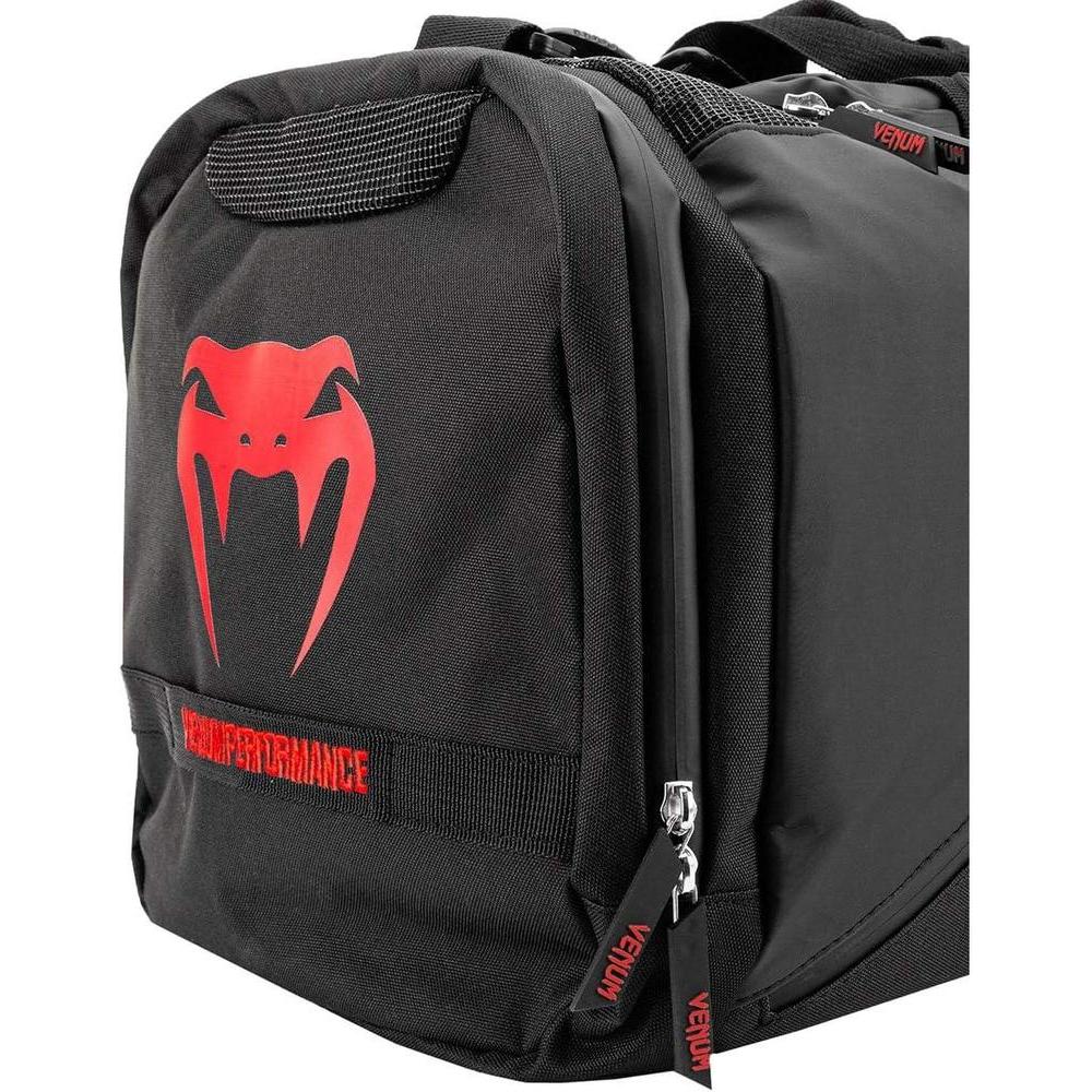 Venum Bolsa Deportiva Trainer Lite Evo con Gran Capacidad, Ideal para Deportes de Combate, con Bolsillos Laterales y Correa Acolchada