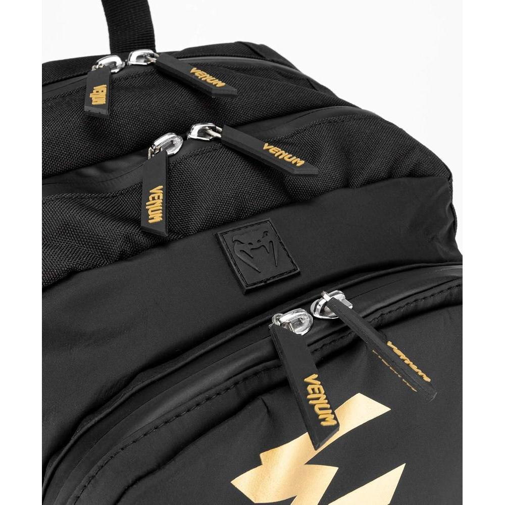 Mochila Venum Challenger Pro Evo con diseño ergonómico, correas ajustables y capacidad de 22,5 litros