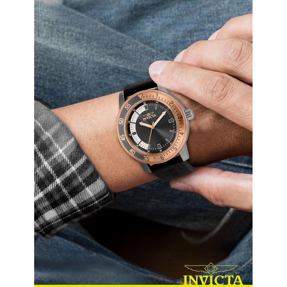 Reloj de cuarzo Invicta Specialty para hombre con correa de silicona, resistente al agua y manecillas luminosas