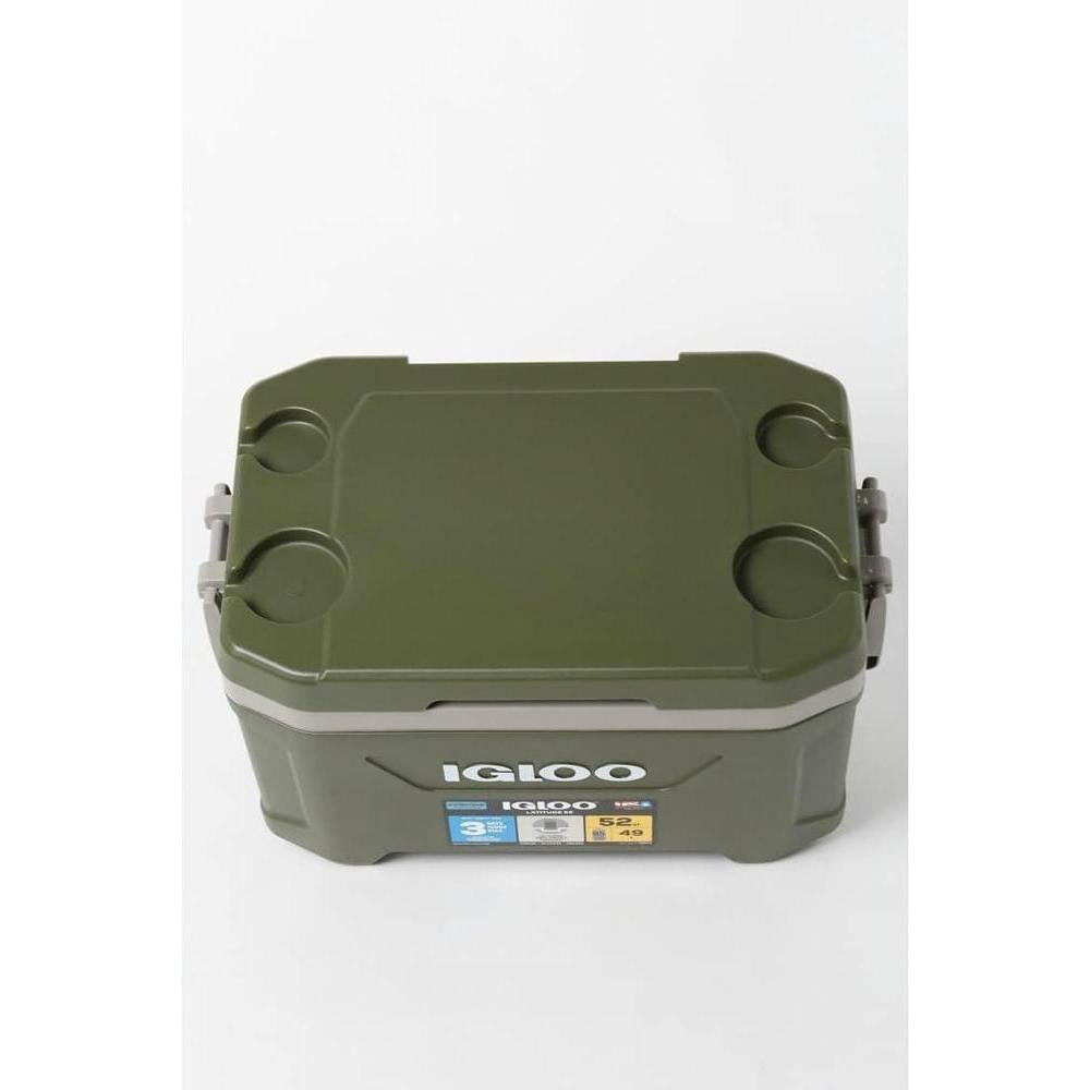 Nevera Igloo Sportsman Latitude 52 portatil para camping y pesca, capacidad 49 L y diseño duradero verde