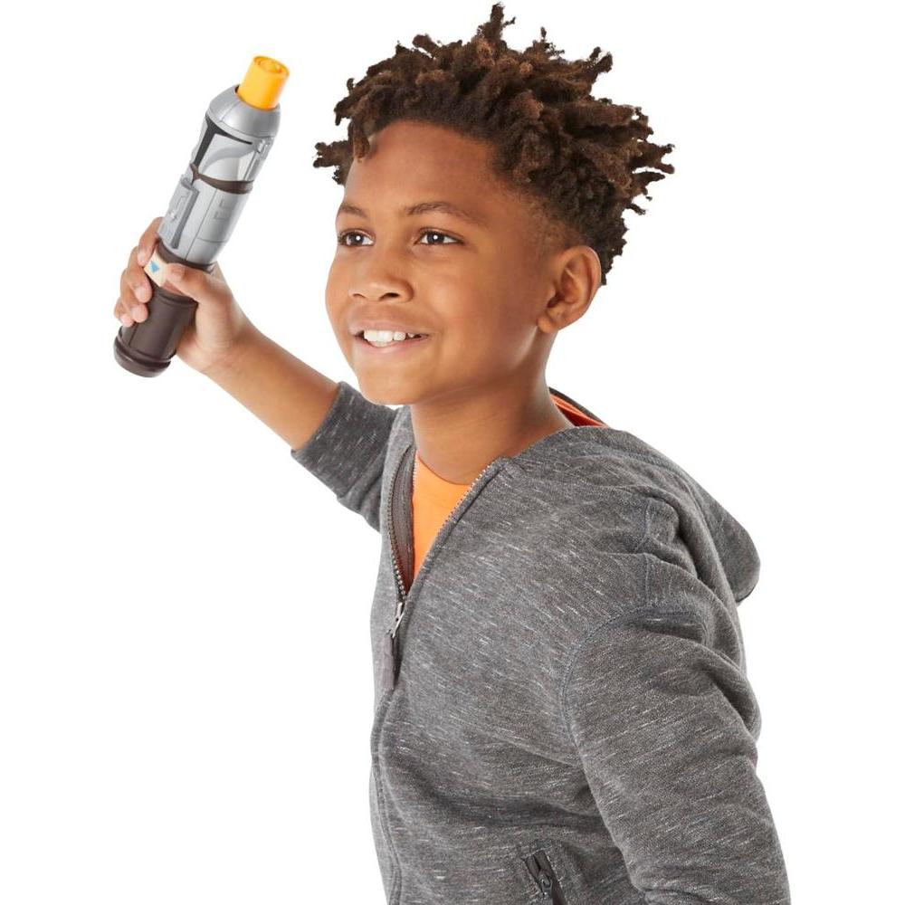 Star Wars Lightsaber Squad 3-Pack: Mandalorian, Ahsoka y Darth Vader, Juguetes para Niños y Niñas de 4 Años o Más