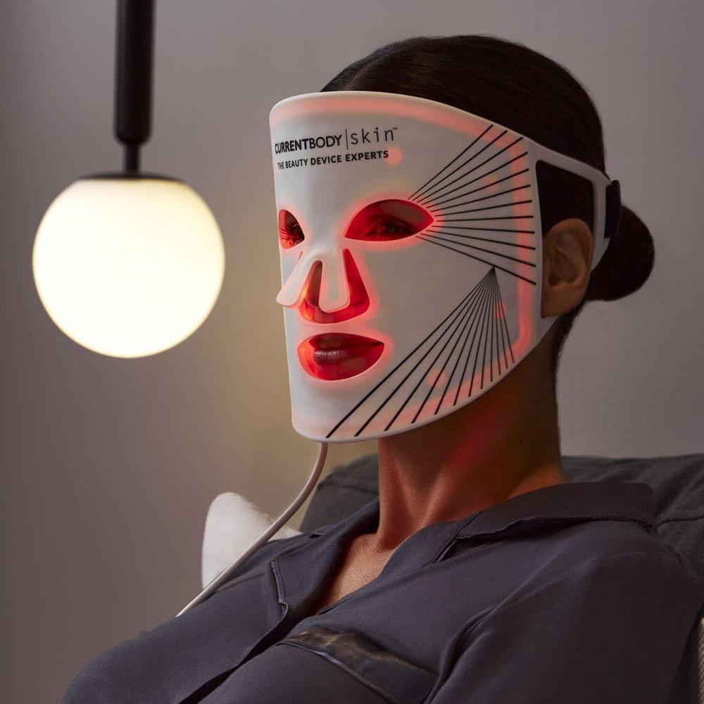 Máscara Facial LED de Terapia de Luz CurrentBody para Rejuvenecimiento y Reducción de Arrugas
