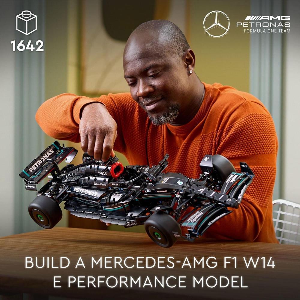 LEGO Technic Mercedes-AMG F1 W14 E Performance - Modelo de construcción para adultos, detallado y auténtico, ideal para exhibir
