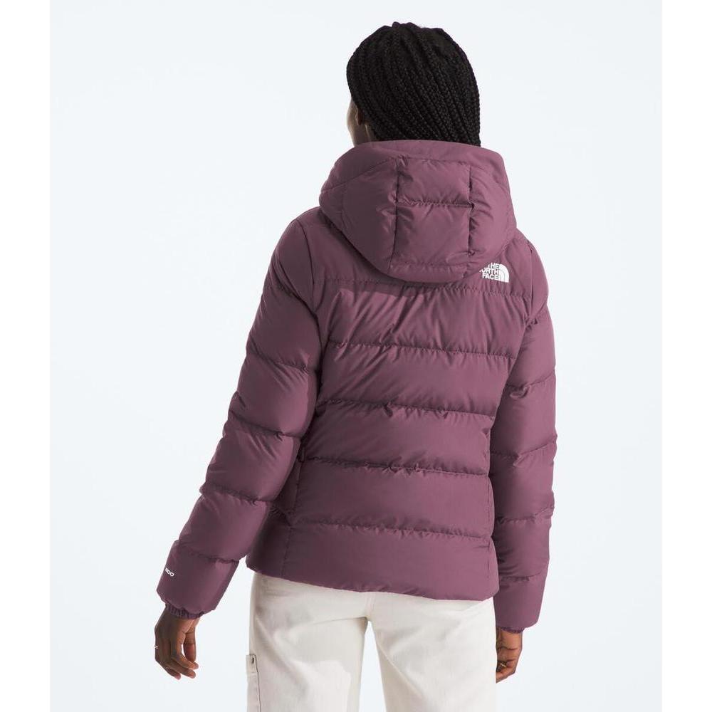 Chaqueta aislante para mujer de The North Face con plumón reciclado y acabado repelente al agua, ideal para el invierno