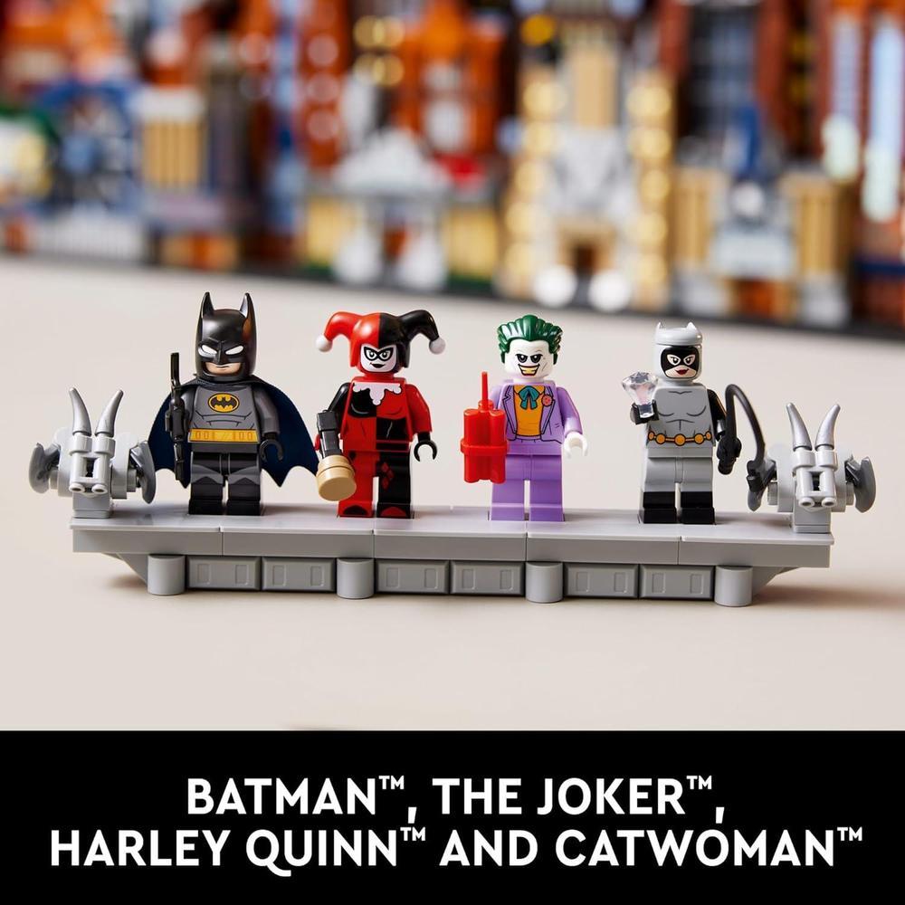 LEGO DC Batman: The Animated Series Gotham City Set