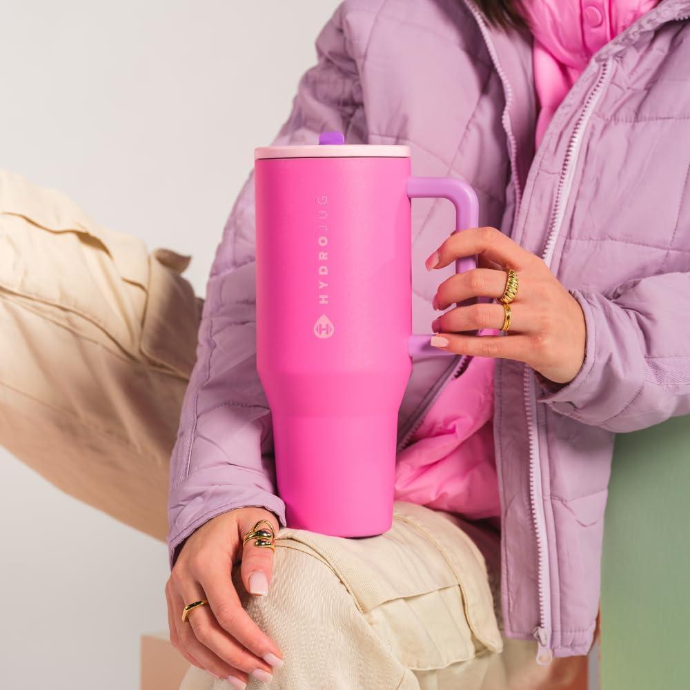 HydroJug Traveler - Moderno con asa y pajilla abatible, apto para portavasos de automóvil y resistente a las fugas