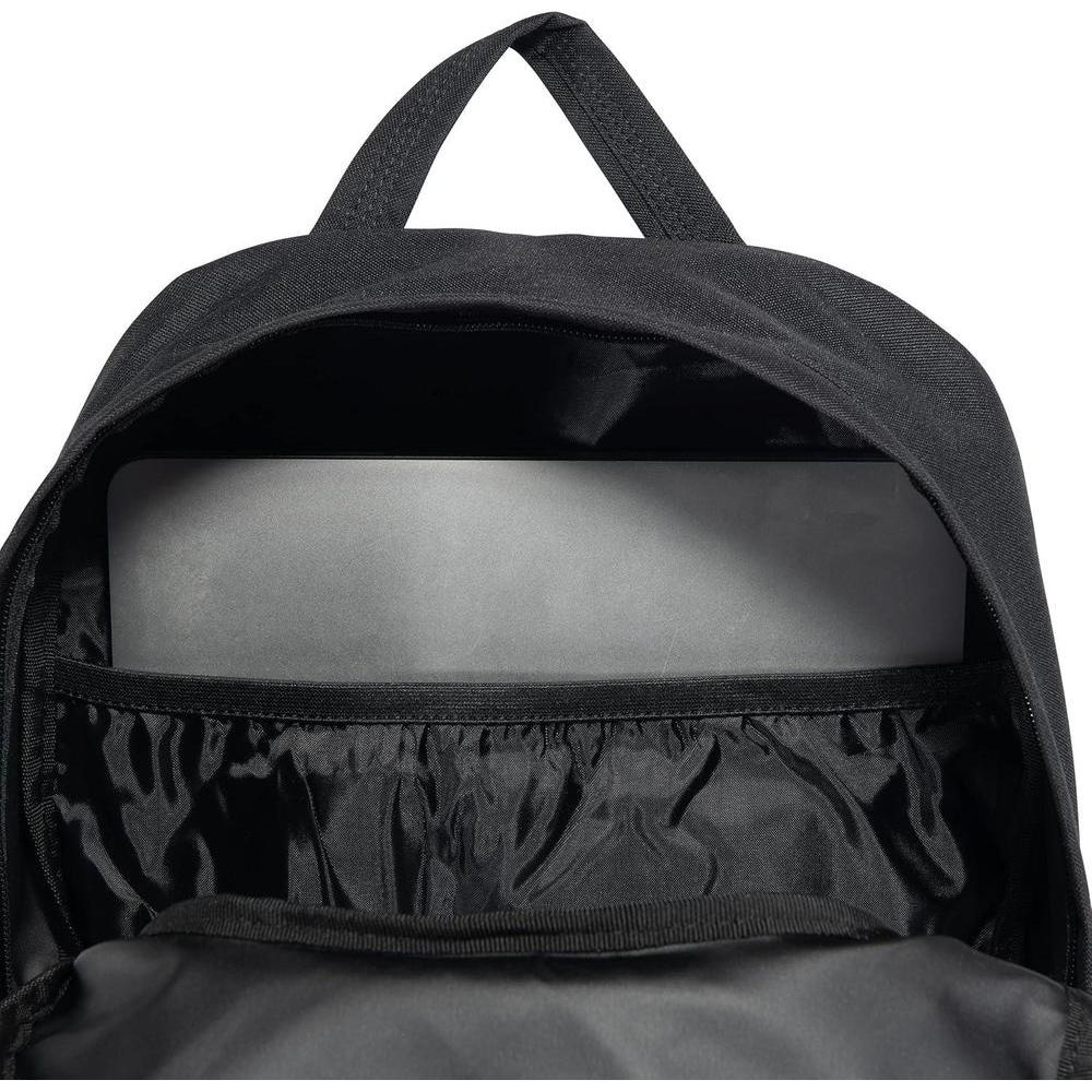 Mochila Carhartt de 25L, resistente al agua y duradera, funda para laptop 15" y compartimentos organizativos, negro