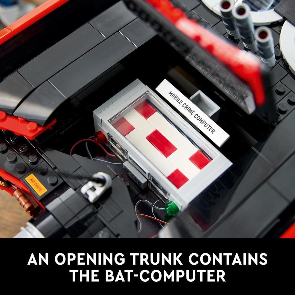 LEGO DC Batman: Set de construcción del clásico Batmobile de la serie de TV de 1966, ideal para fans adultos y coleccionistas