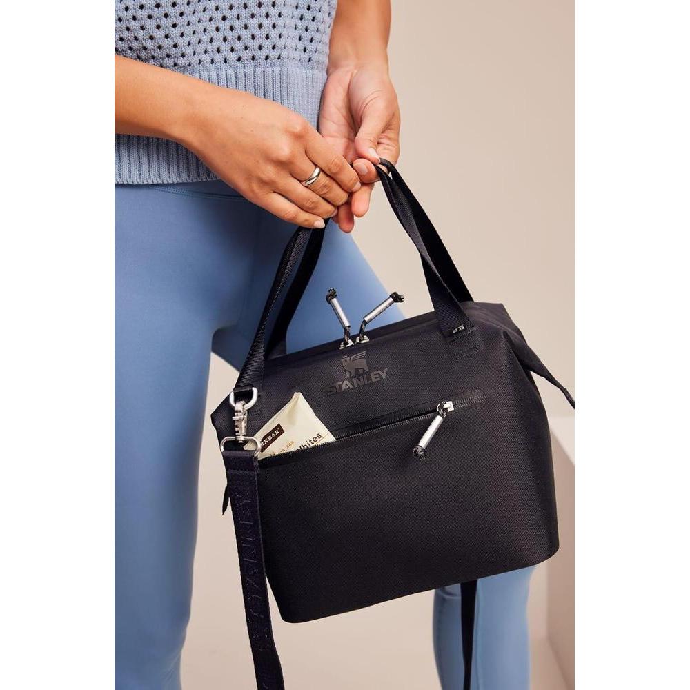 Stanley Bolsa térmica suave y lonchera Julienne Max para todo el día con correas y aislamiento 12 horas