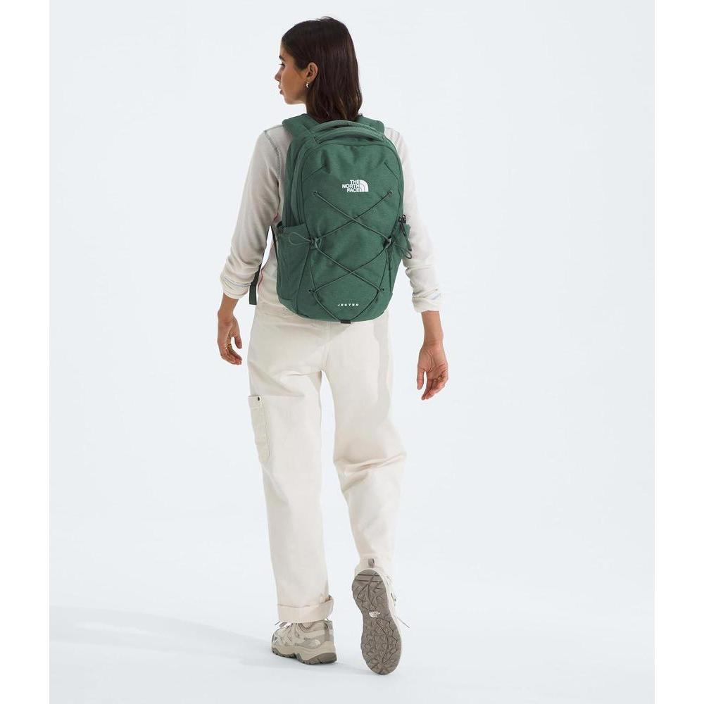 Mochila Jester de The North Face con sistema FlexVent y organización total, ideal para trabajo y estudio