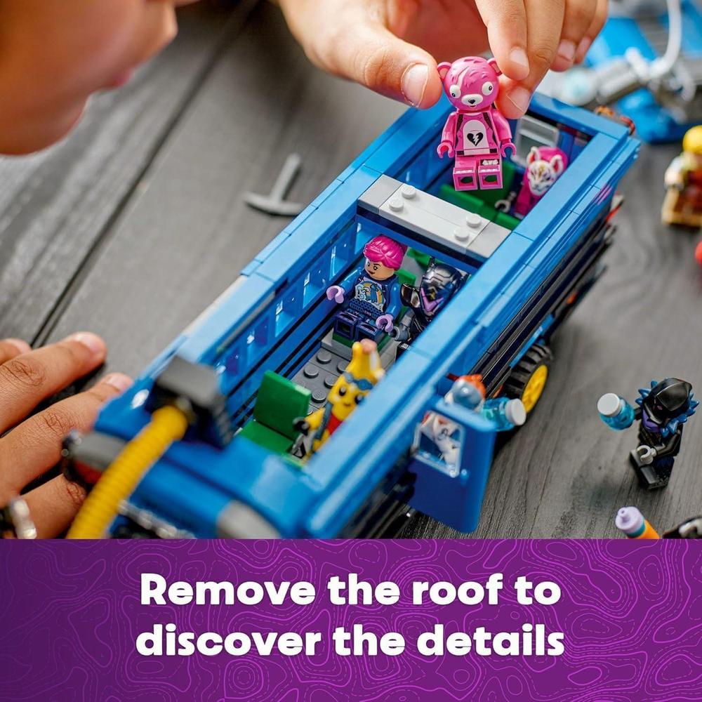 LEGO Fortnite Battle Bus - Juego de construcción coleccionable con minifiguras, regalo ideal para fanáticos de 10 años en adelante