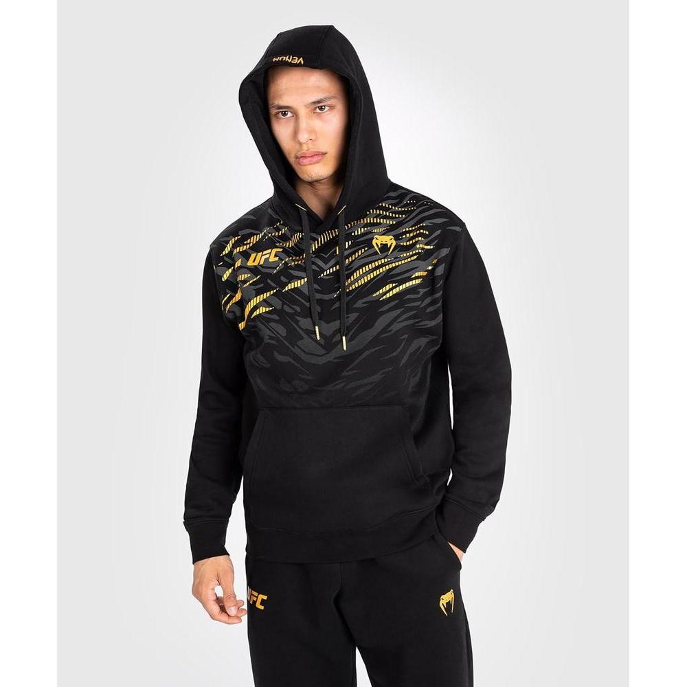Sudadera con capucha para hombre Venum UFC Fusion, diseño cómodo con bolsillo frontal tipo canguro y logotipo serigrafiado