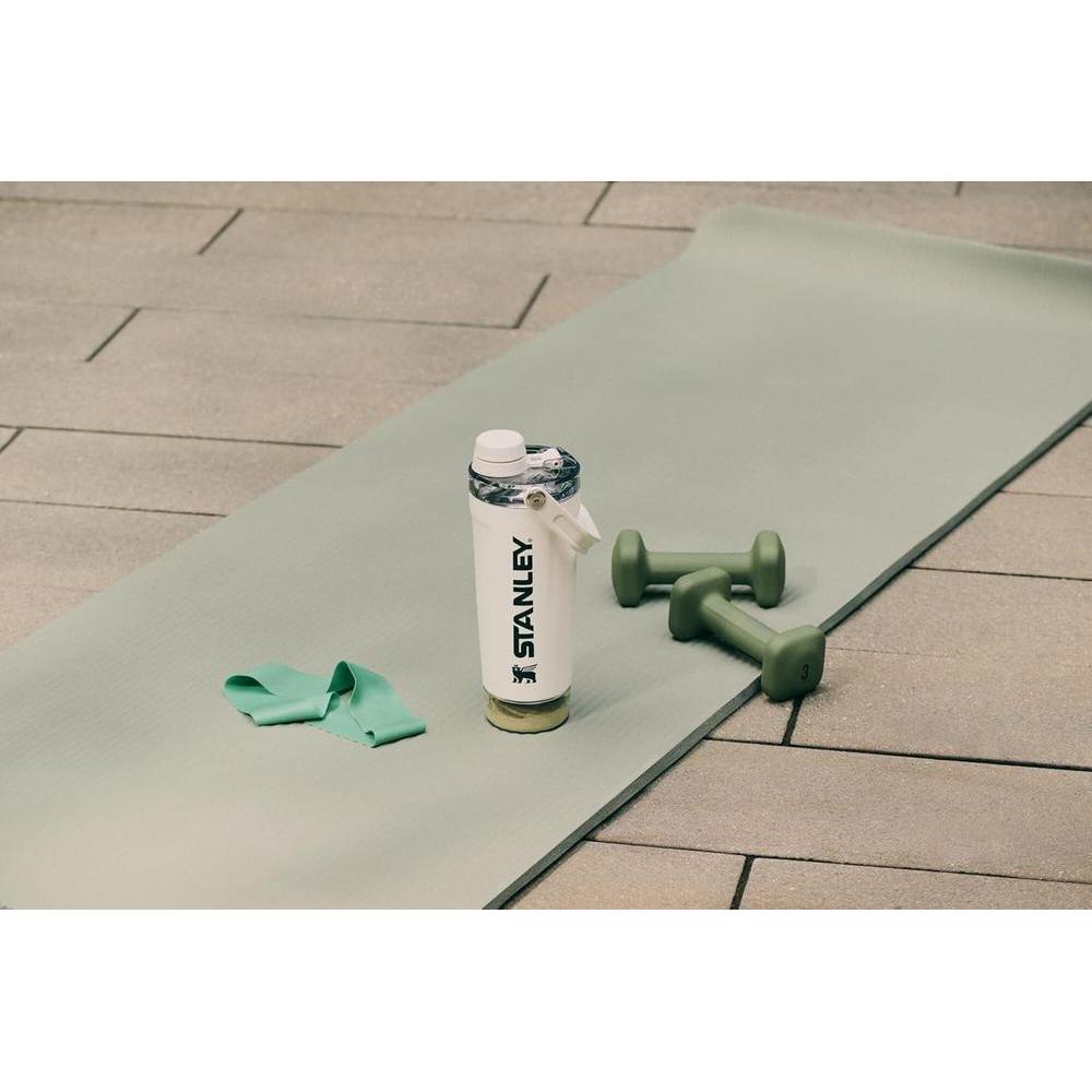 Stanley Activate botella agitadora de acero inoxidable, a prueba de fugas, ideal para deportes y viajes