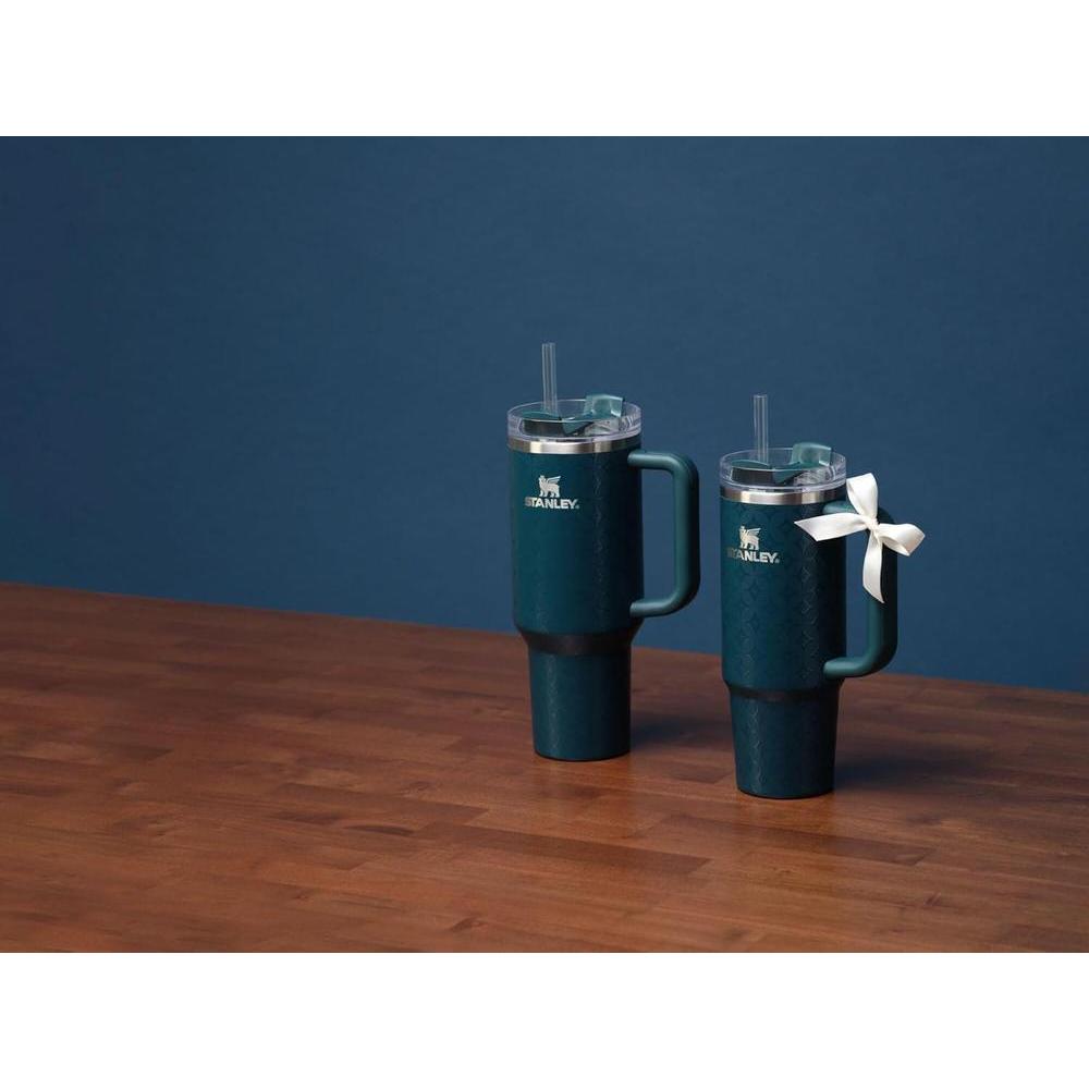 Stanley Quencher H2.0, vaso acero inoxidable con asa, pajilla, tapa giratoria FlowState, aislamiento térmico, sin BPA, azul claro